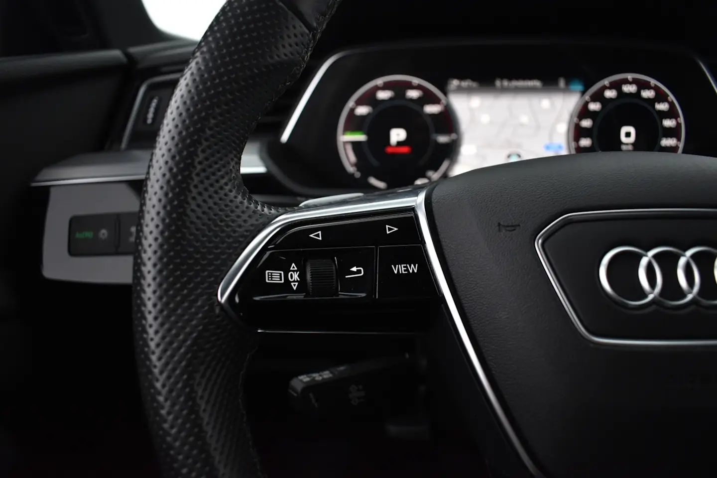 Car Image - e4fNXlC7rOXjMswDuLBOS