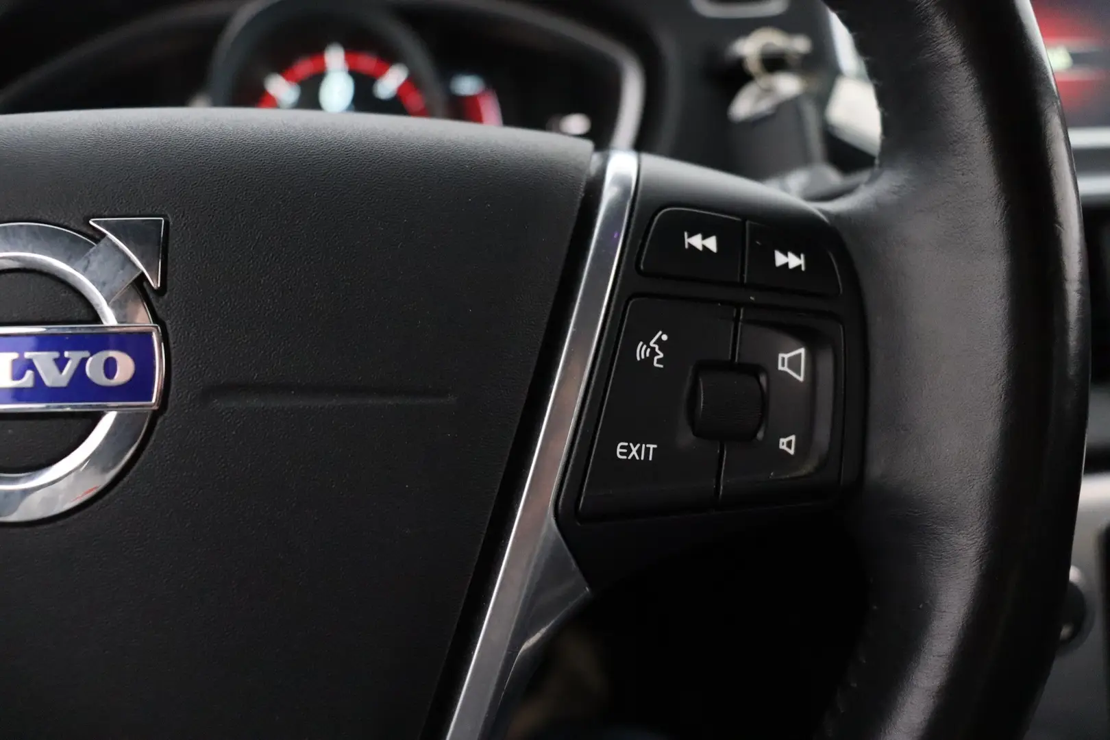 Car Image - 25qH4XHa2OBVyCC015xiyX