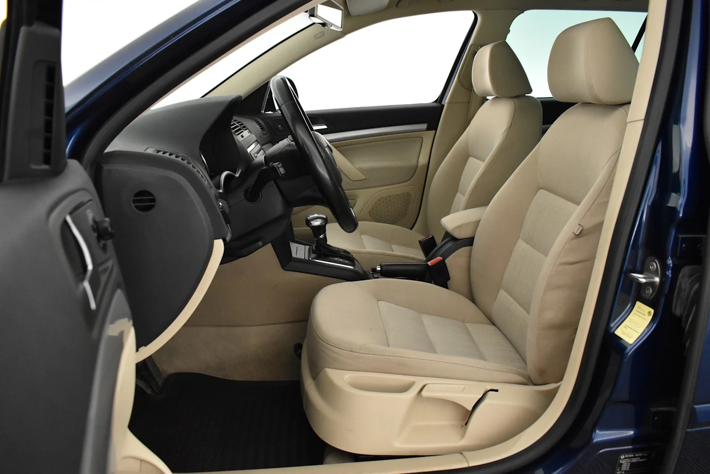Car Image - 7Hbdk3CqGeZBsixPltzTSg
