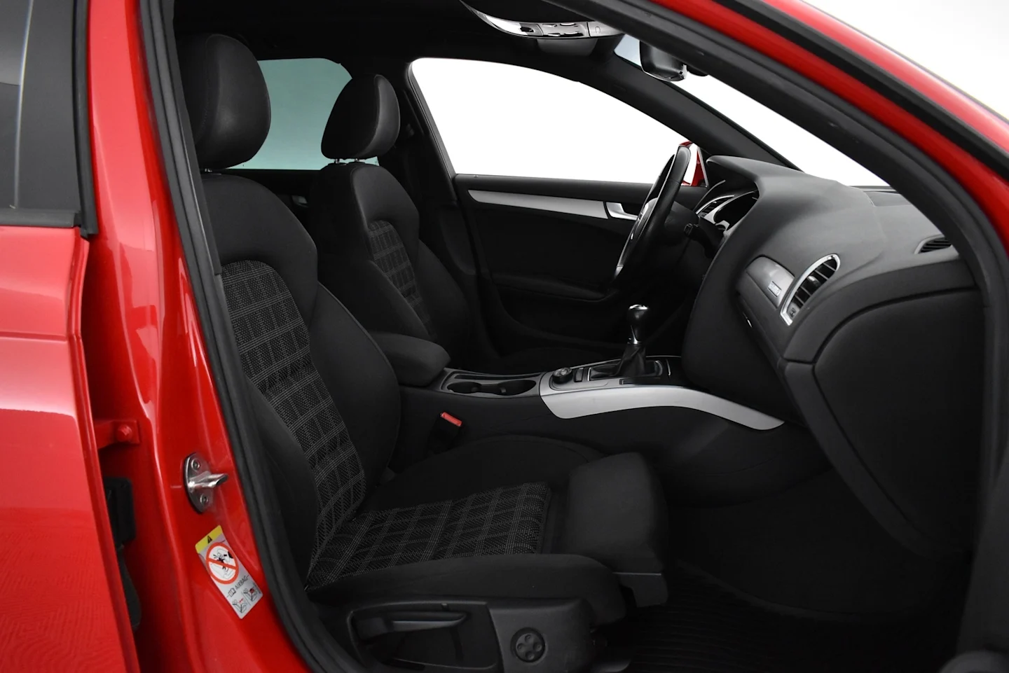 Car Image - 2jbcMh9pxuUbXjbrXkRy8N