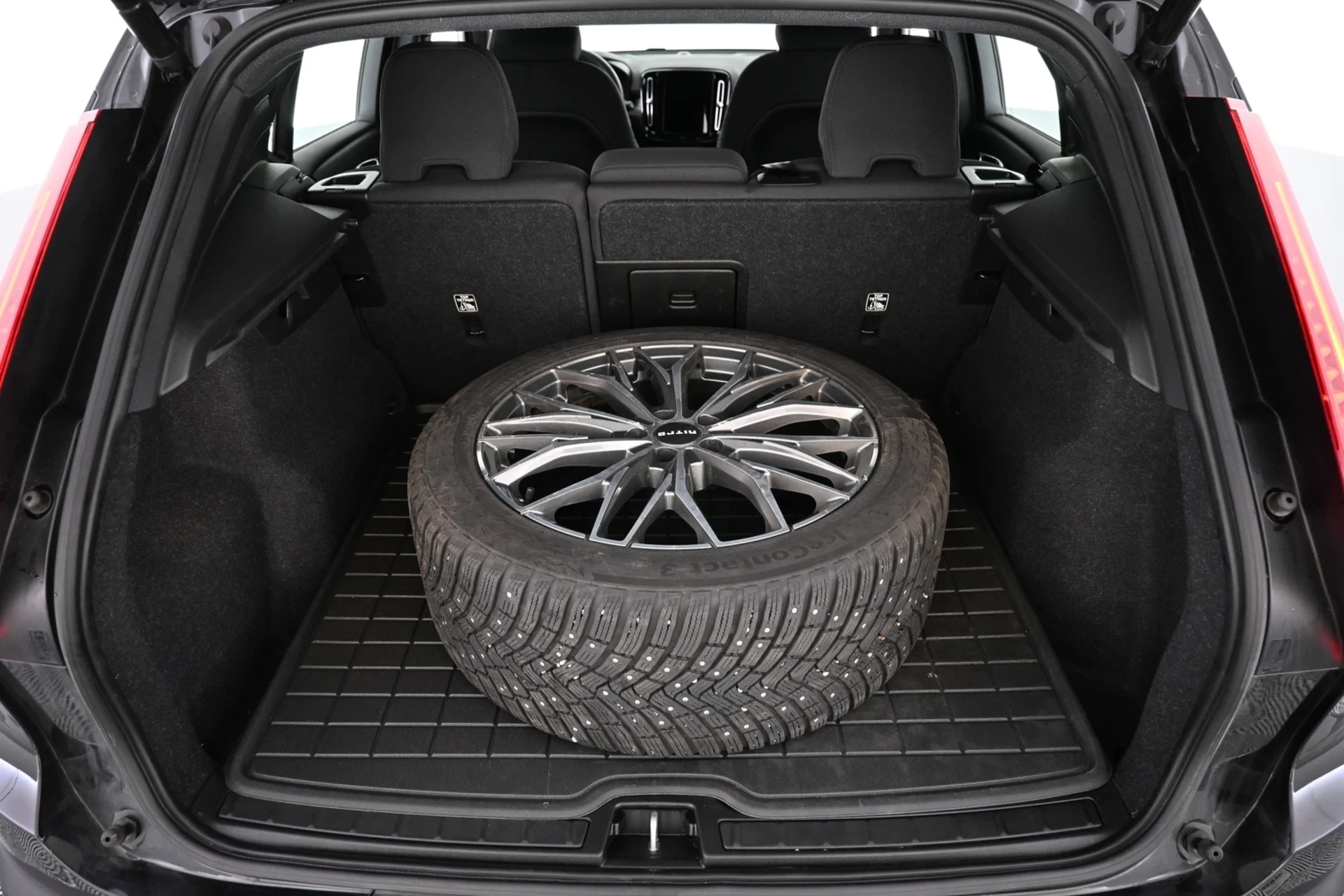 Car Image - 2sI1FRSZGUevcpScCOESdR