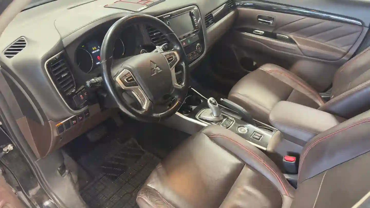 Car Image - 2al6FEdZ6H6WhMz0dQvOtM