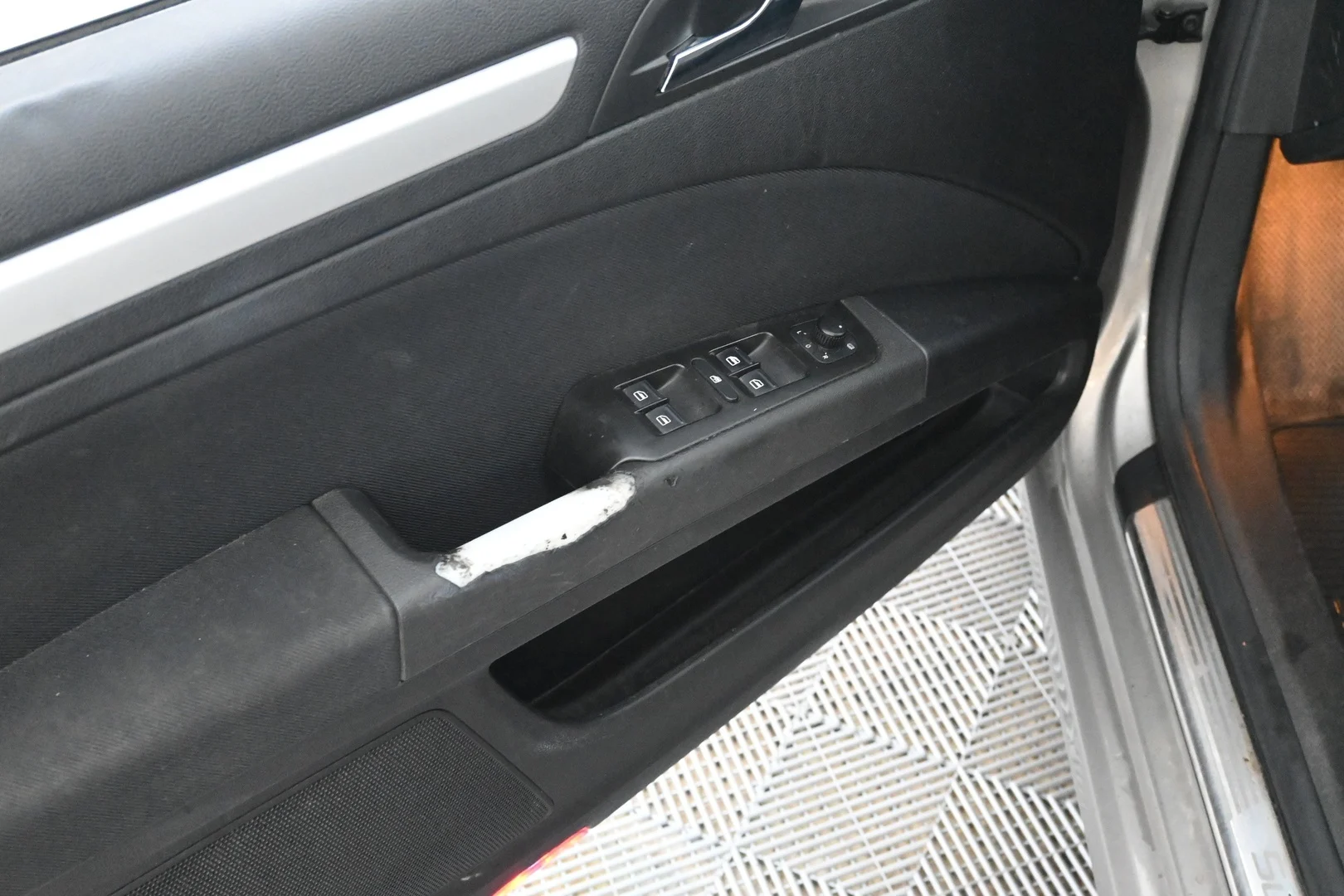 Car Image - 5NmDufYDvTQf1M67mFboRq