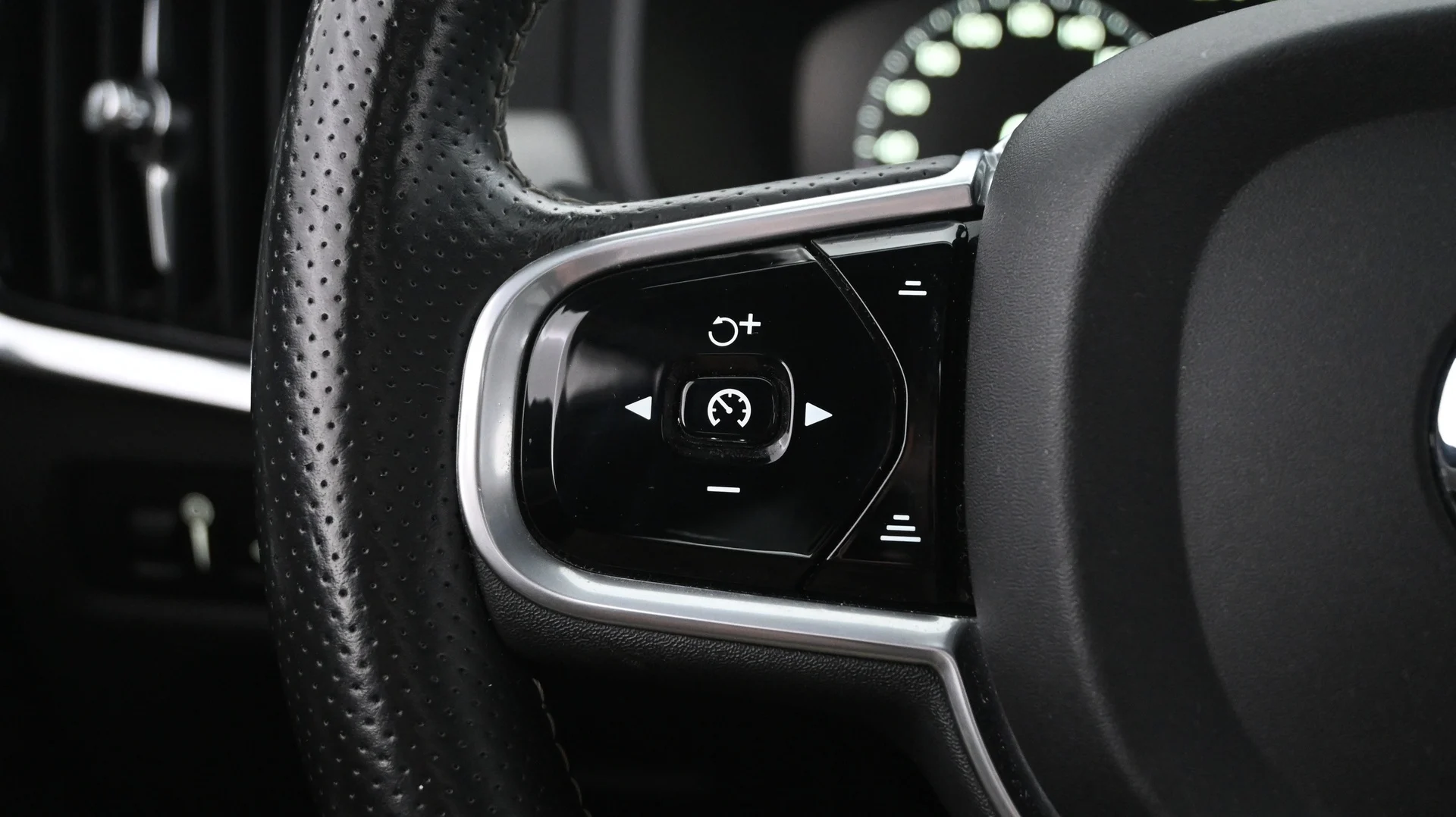 Car Image - zElXcsCM2oePgLDNFm0wc