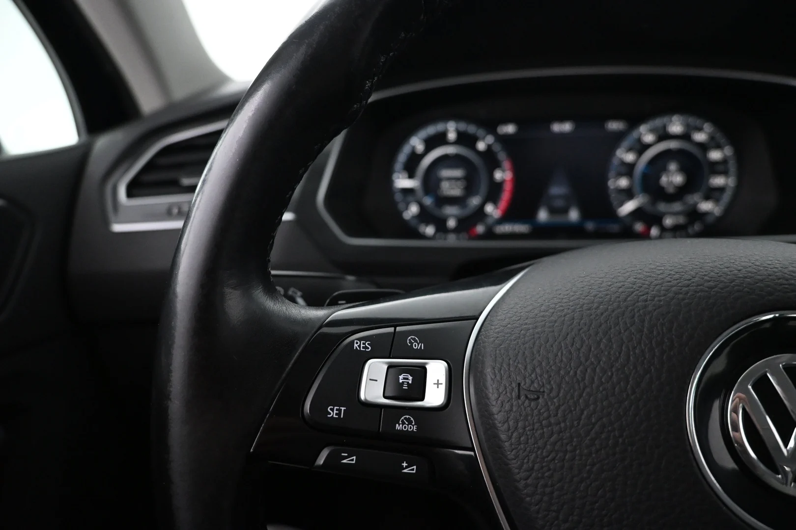 Car Image - 4QMIedHFe9Wum9YnjI5J9G