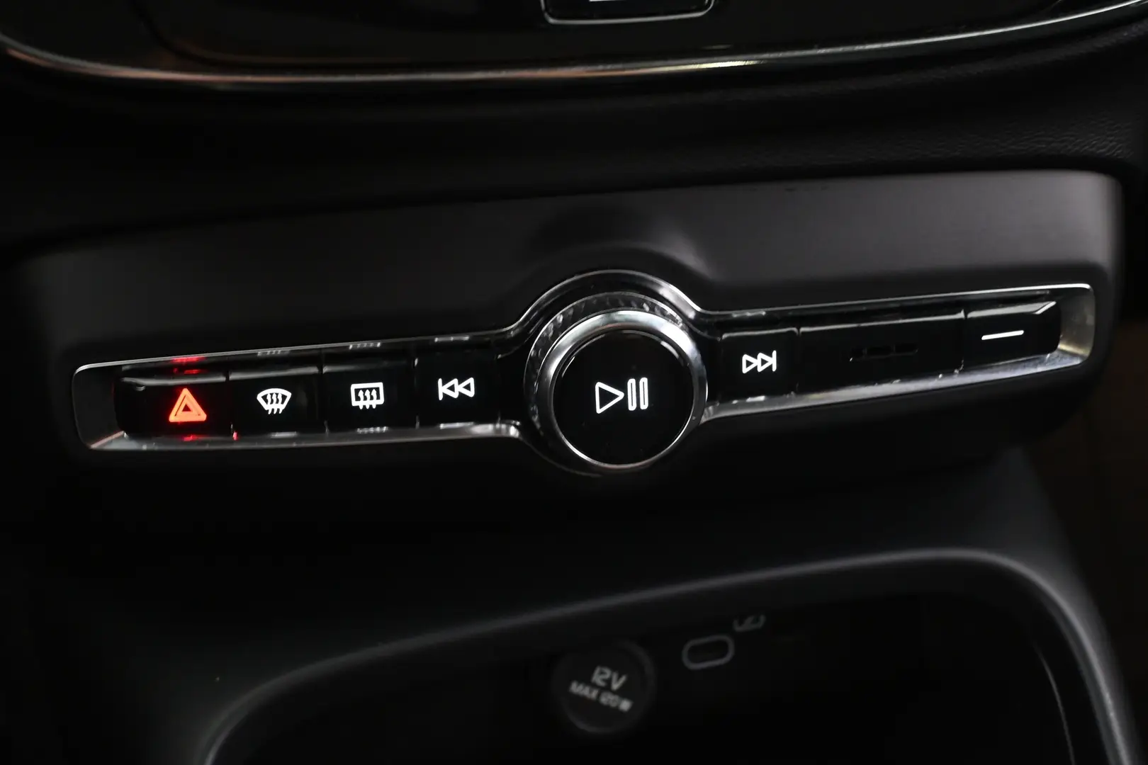 Car Image - 2iIi0eN5oZAIKqCTStebo