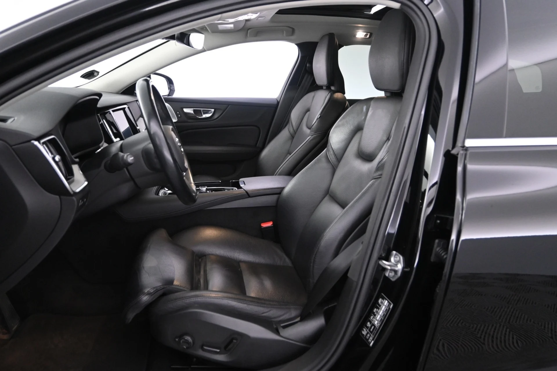 Car Image - 6UzsTQO5Jo6zKXXKIxr0fZ