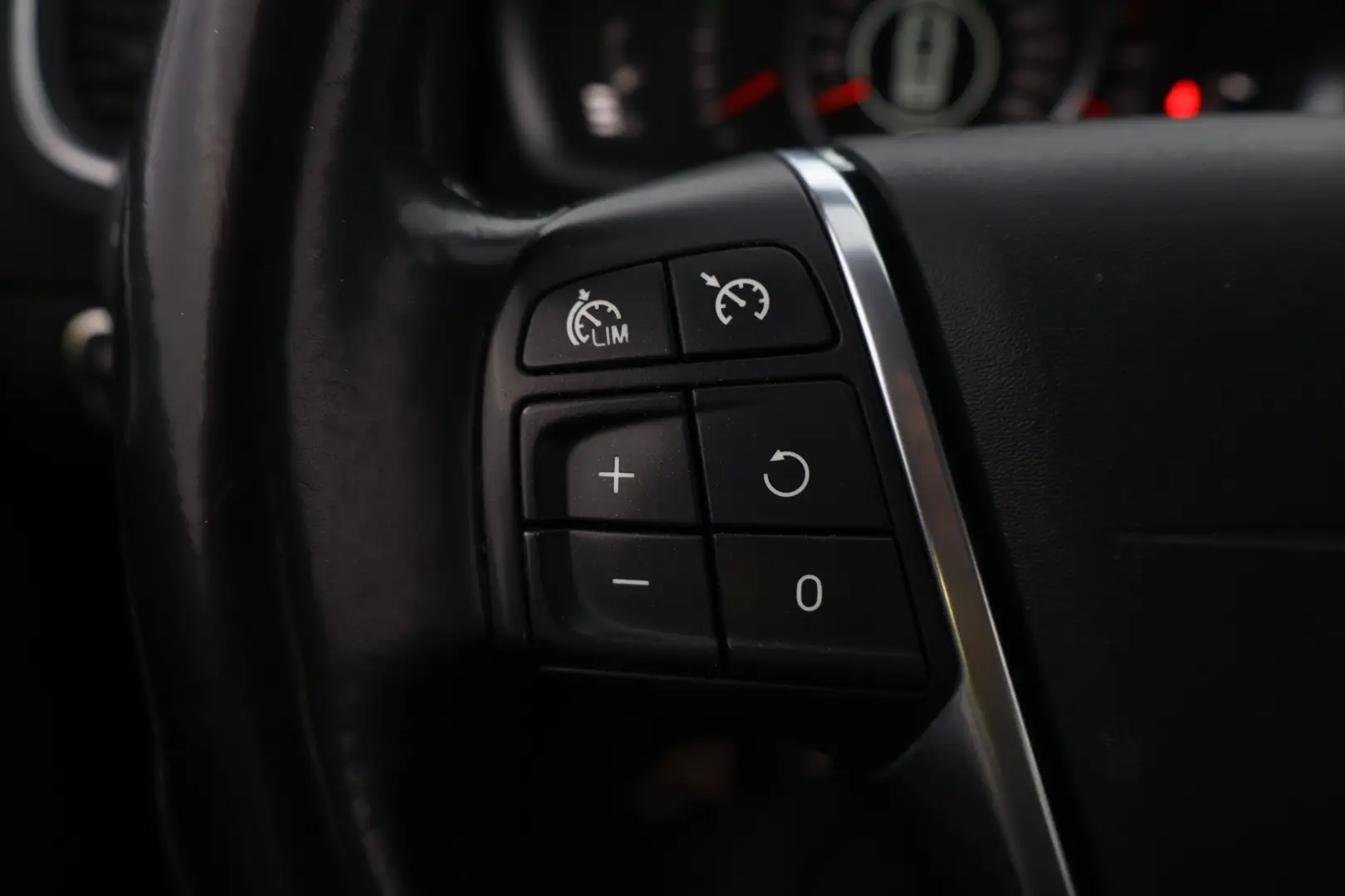 Car Image - 3lMKZgMHir7YQ3xTcuVT7m