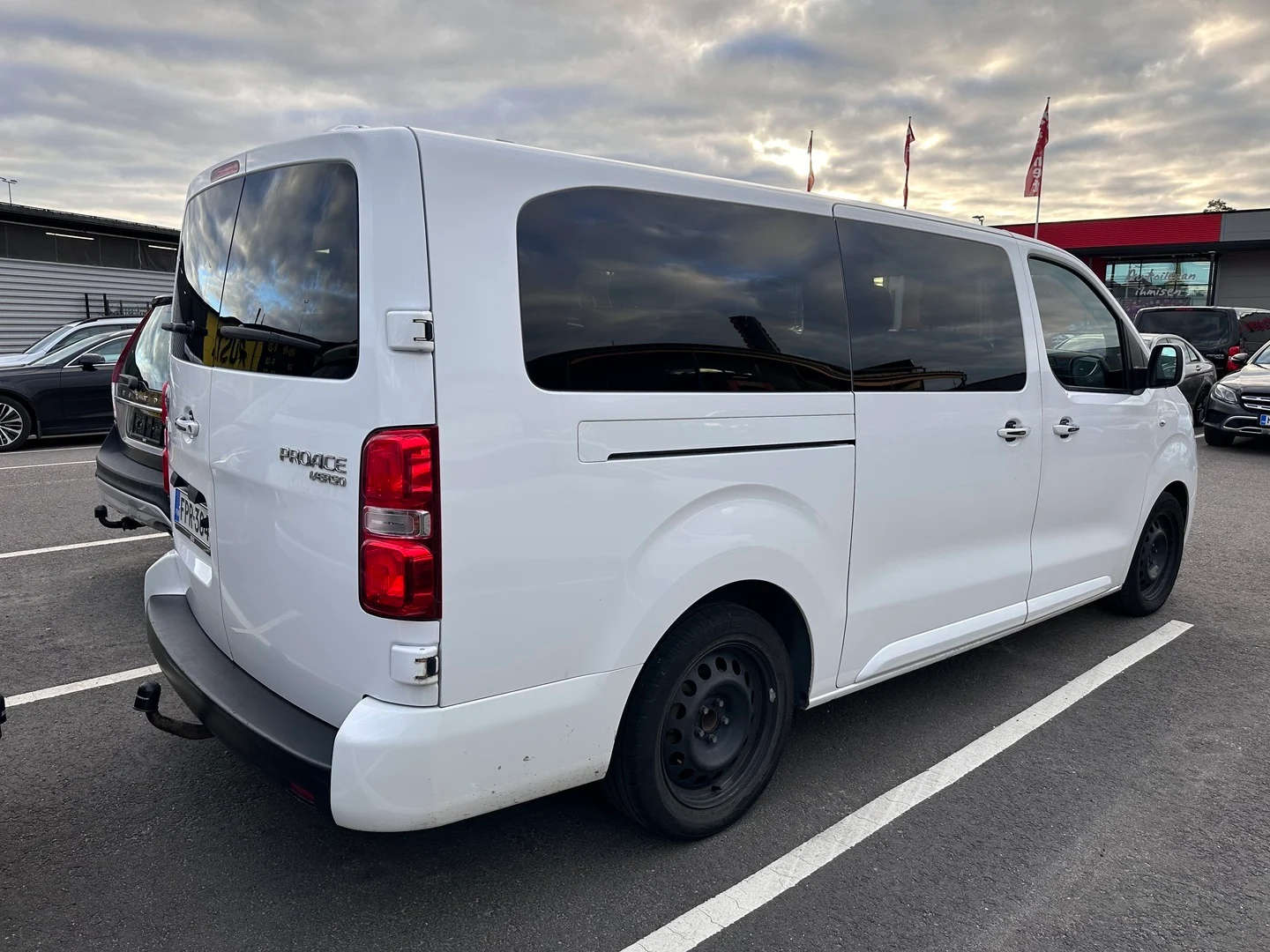 Car Image - 6g0BvAoecdELSCt0RPYcu3