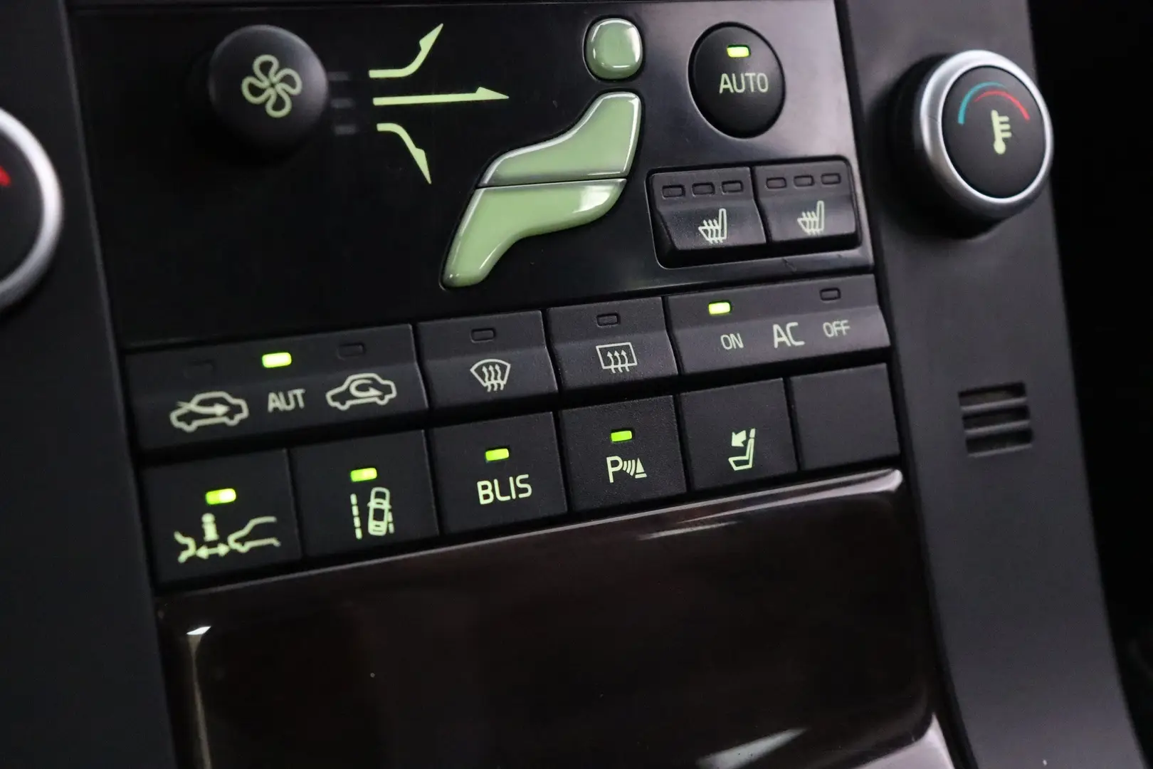Car Image - 1pq5XcuGrQWbaq6izWeN9c