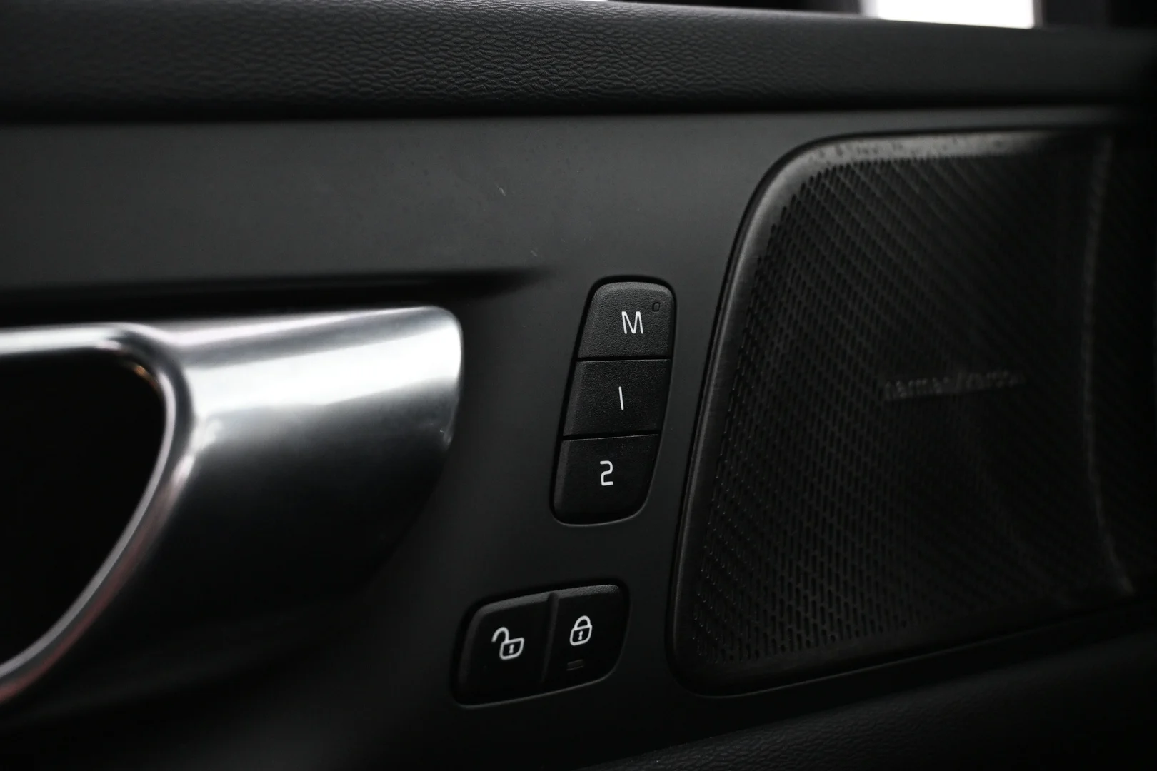 Car Image - 5xR6u6xtp95bJjFJ21M290
