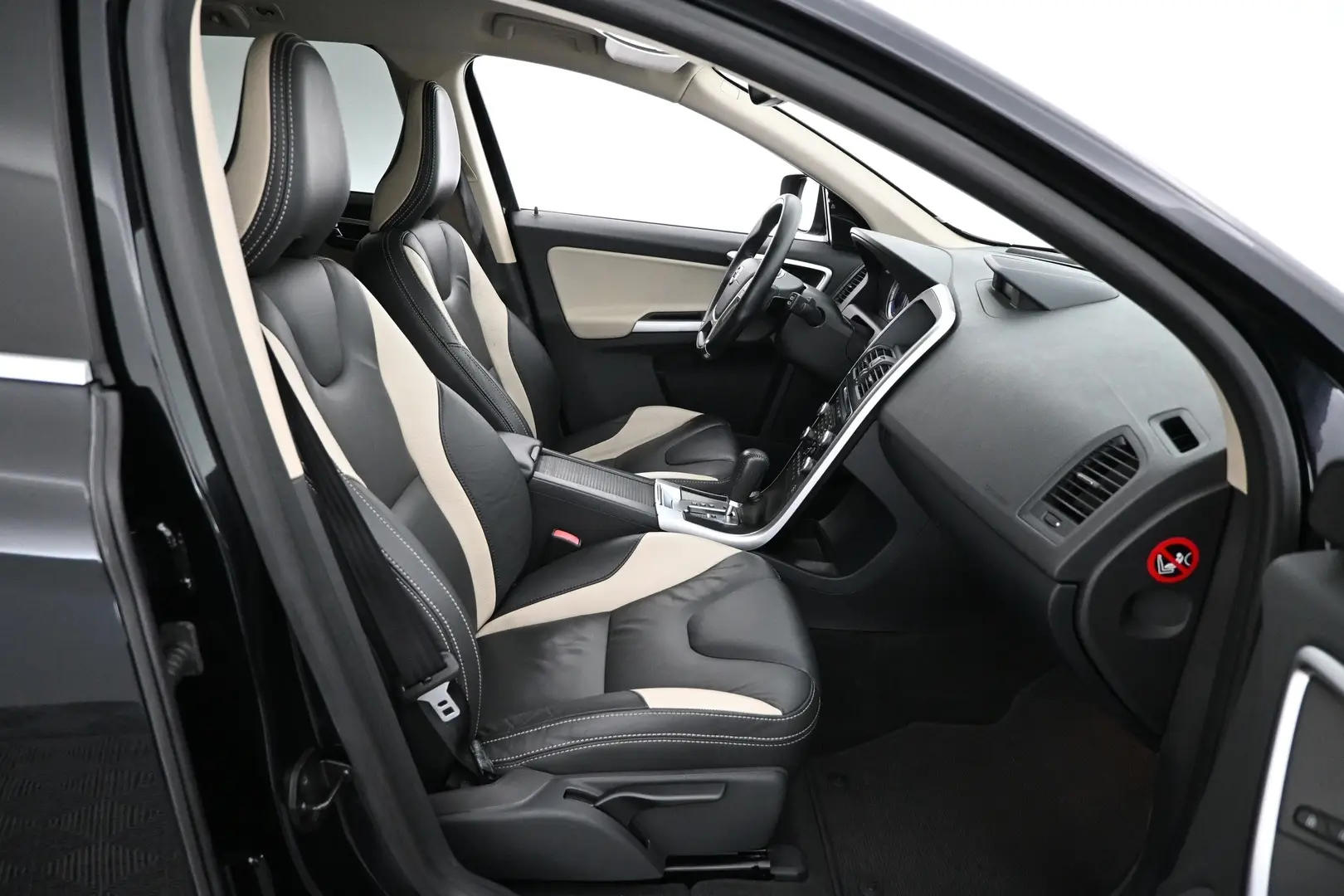 Car Image - 1ouhJNuYantcn0eC7Wdbrf