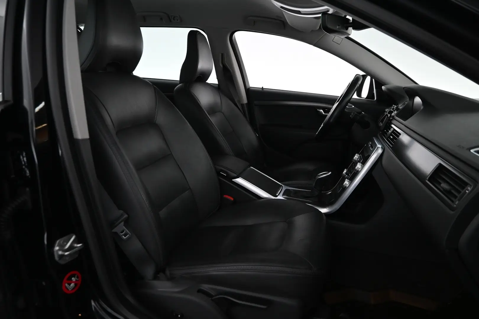 Car Image - VU3QdH35ggDFeFSqywDsw