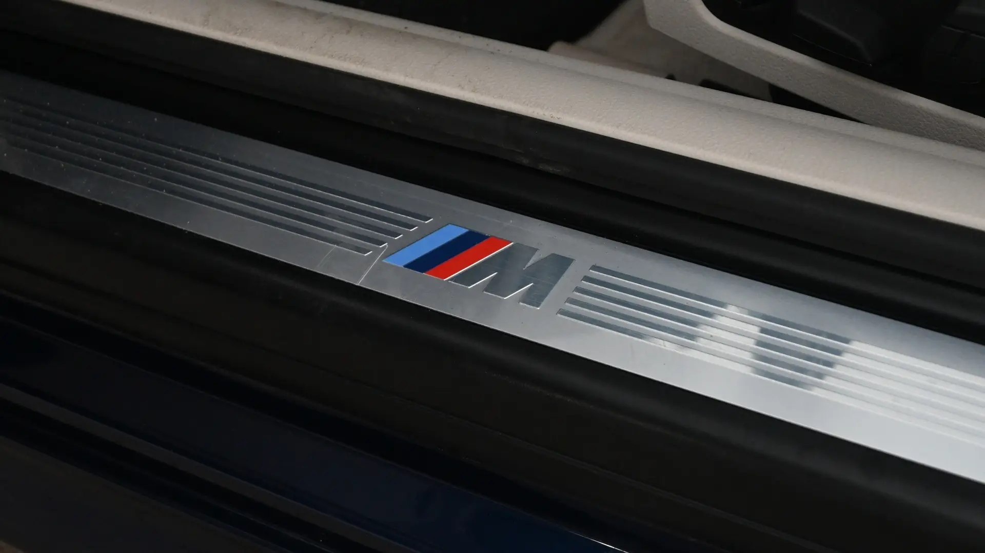 Car Image - 2KxGU6n3yRiYt79PdXljEY
