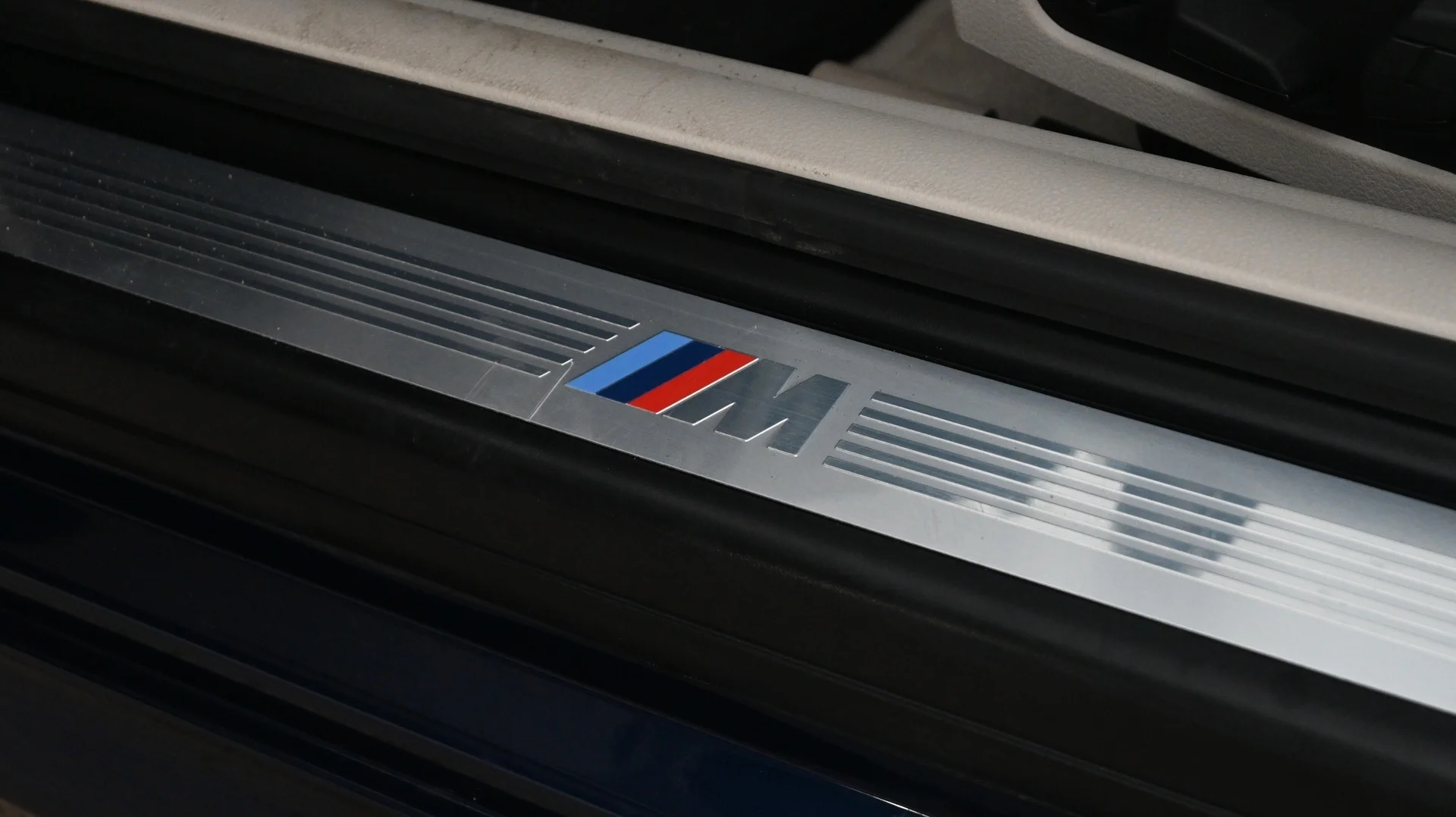 Car Image - 2KxGU6n3yRiYt79PdXljEY