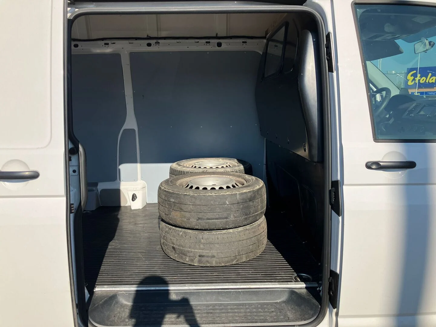 Car Image - 1IrJotbOZtEn8yzhuGUcwD