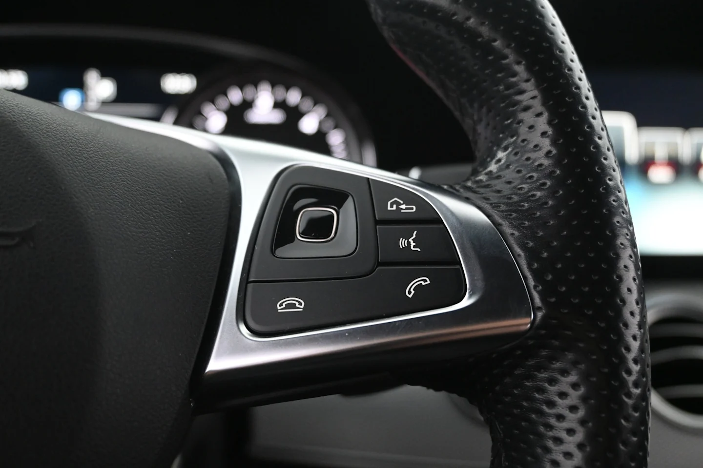 Car Image - 4tVp0VgP9OgwdiJmDYGnCe
