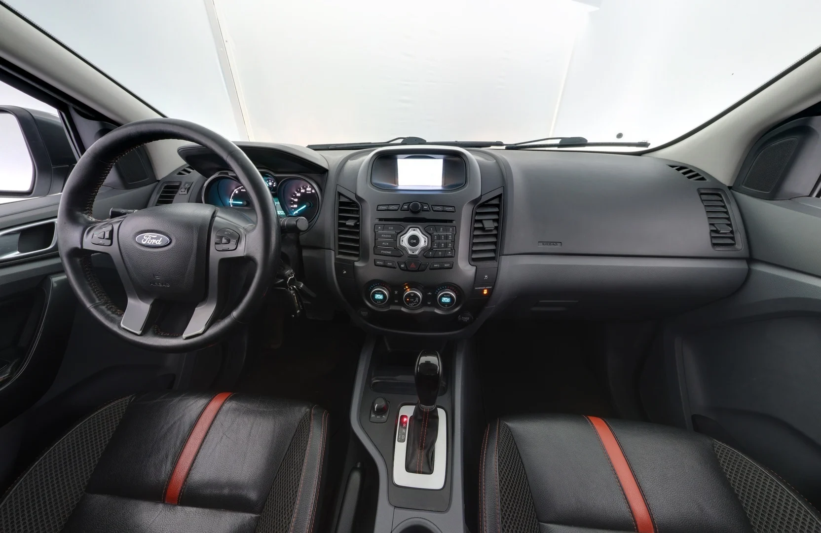 Car Image - 4hV29EqRJcOFjLHkzFt7Ik