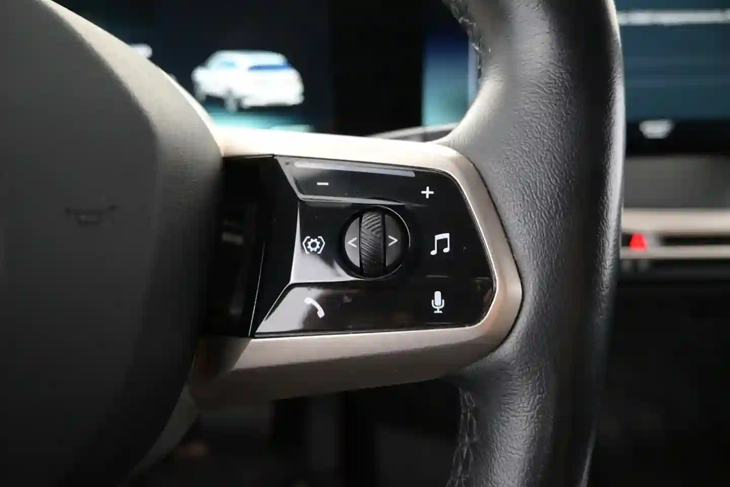 Car Image - 3z4kraPAMUMdFH9uow2ODB