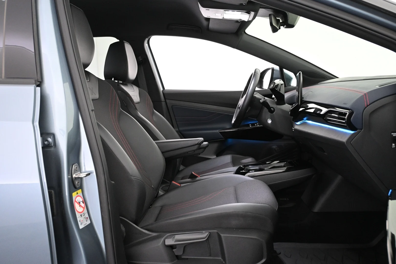 Car Image - 3Cjiie5sVMuBPGOM2HT31c