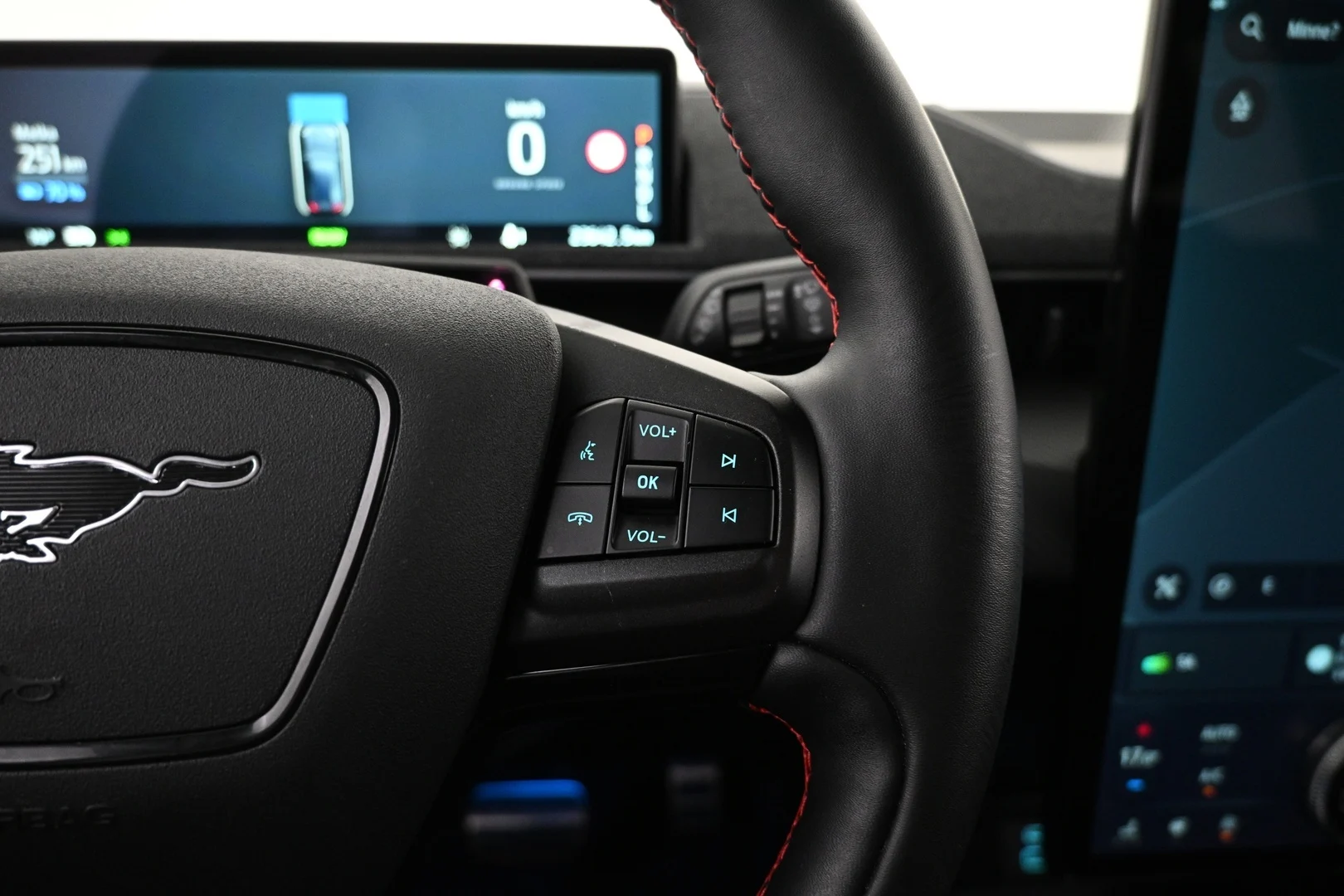 Car Image - 3eQueRkw8PMIJKHJzCA6HA