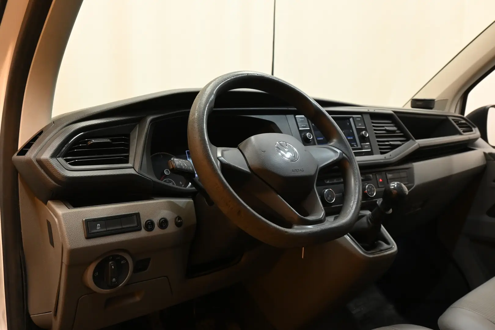 Car Image - 3K0aMaEHwAy1EC8JguP5FR