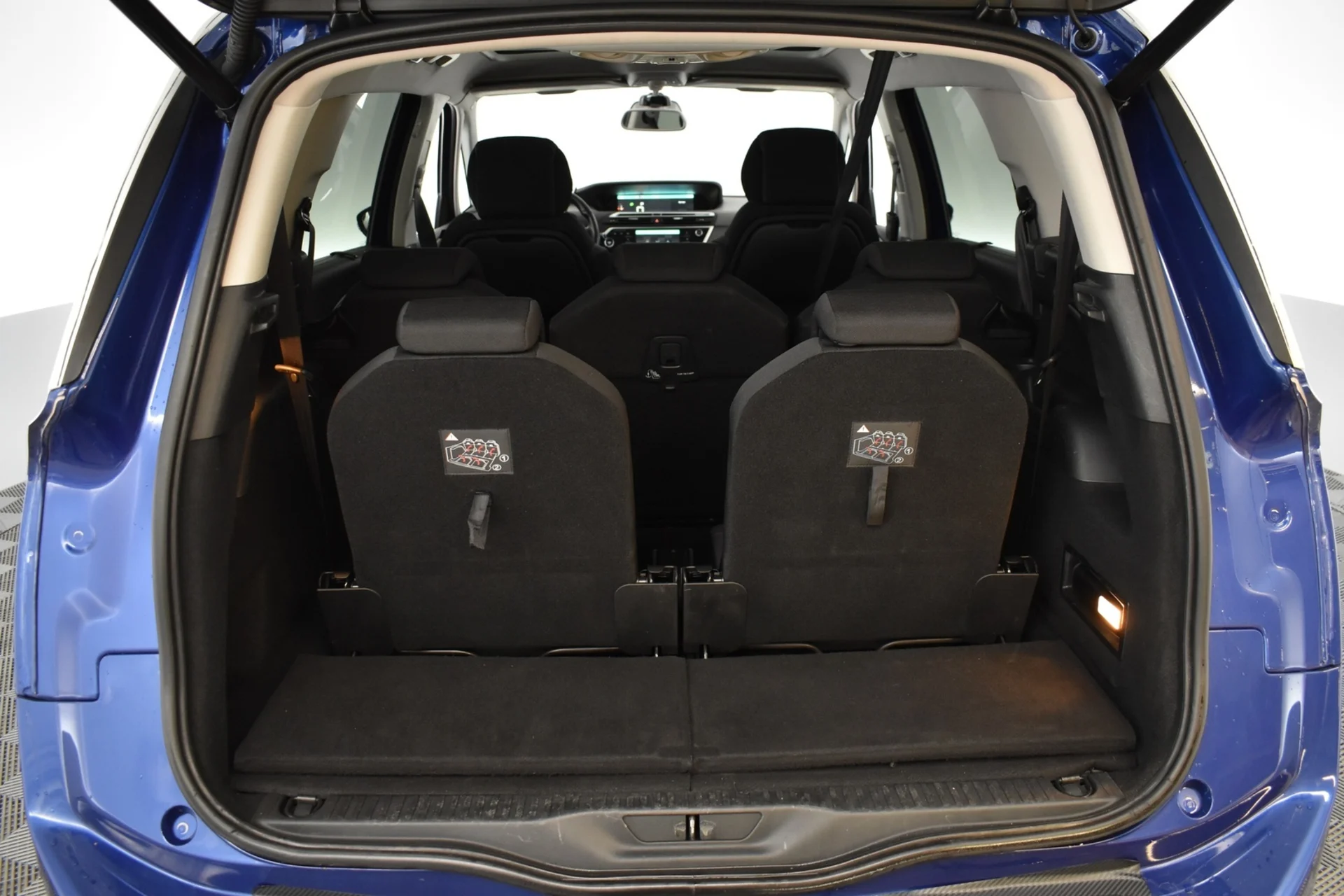 Car Image - 1MEumfSUFqoXwMNgeE9STc