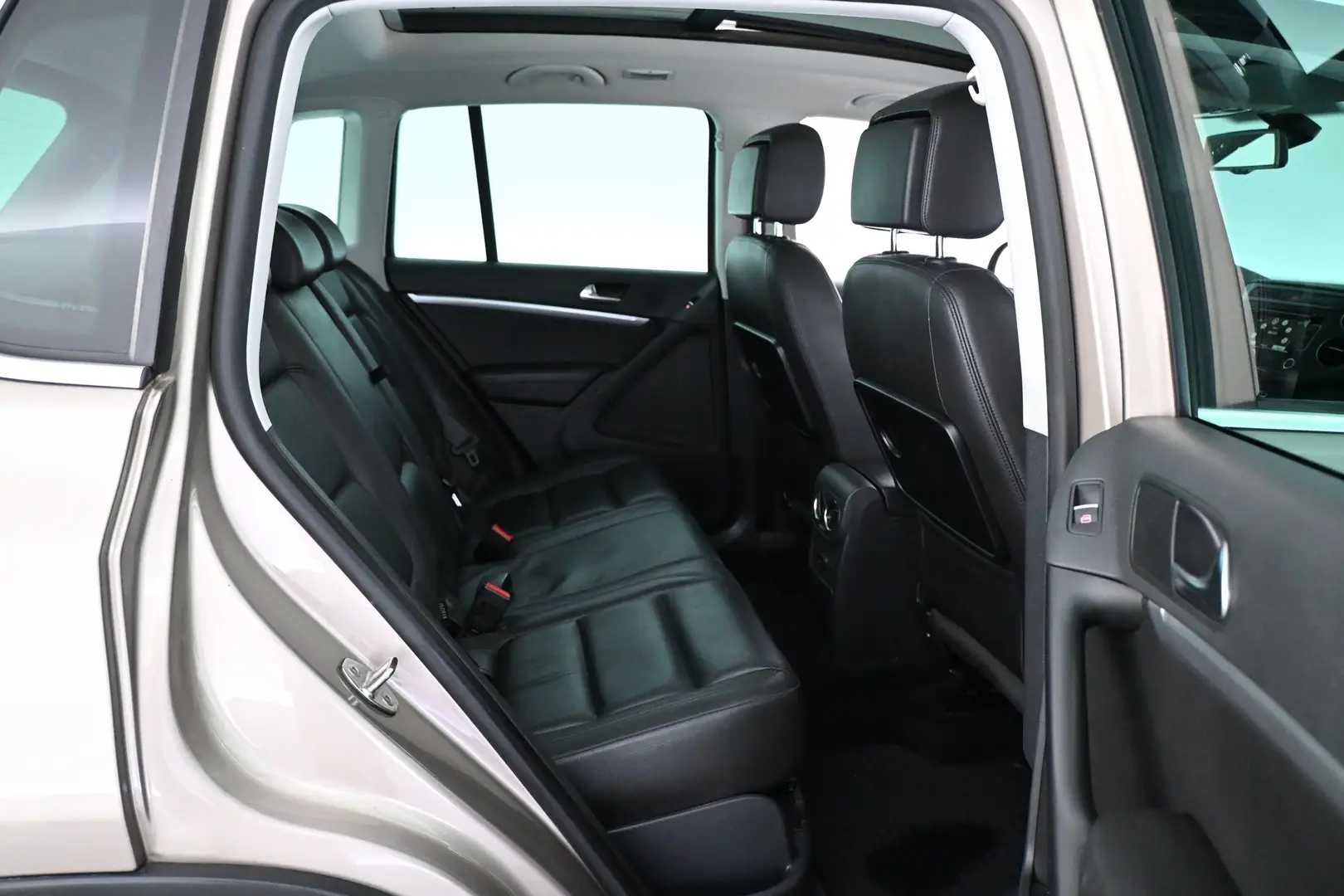 Car Image - 4v1RF0MBhN3DGOYqja3tsE