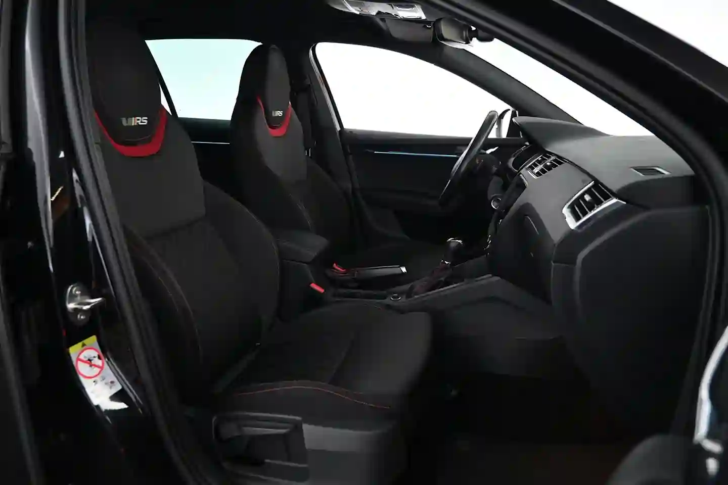 Car Image - 4anwjRgHDWWwNTSS446tEI