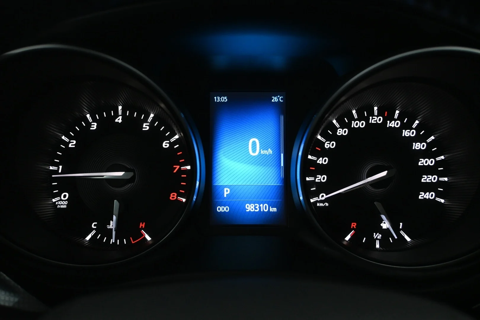 Car Image - 1s1MozESM6nDgRcN0X7Ylt