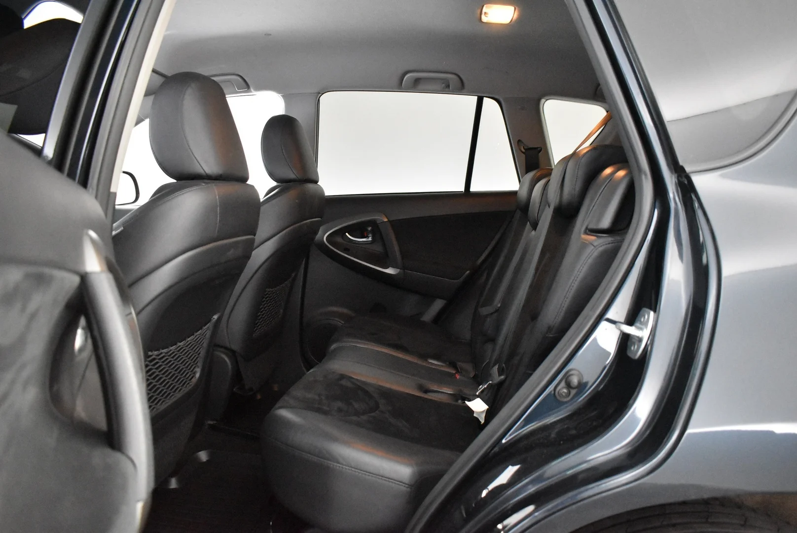 Car Image - 4hBML29hR106LYlFTdRhcU