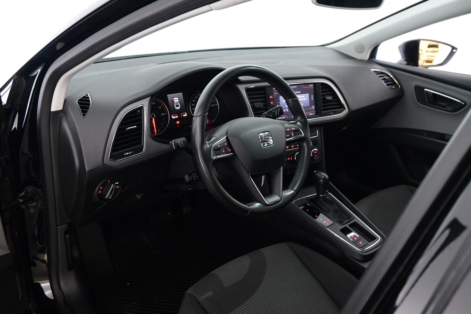 Car Image - 17tF6SxMc5lR0NrBCLfHqv