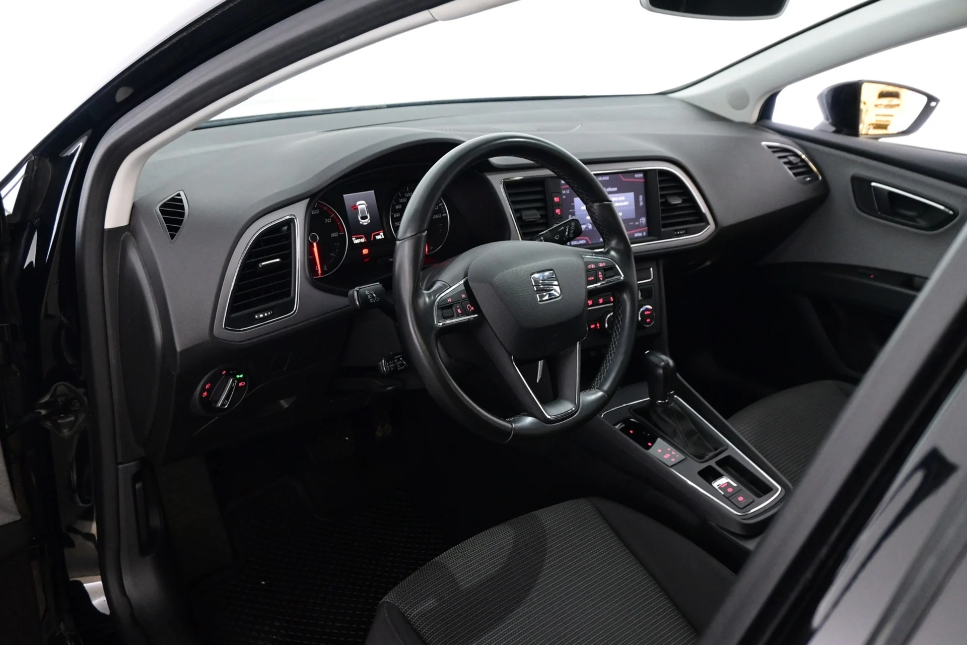 Car Image - 17tF6SxMc5lR0NrBCLfHqv