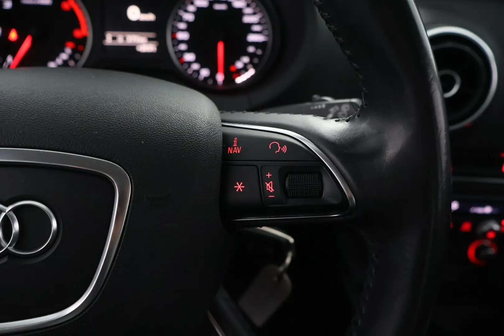 Car Image - 1gbi7bpJdICcSr129y8QsH