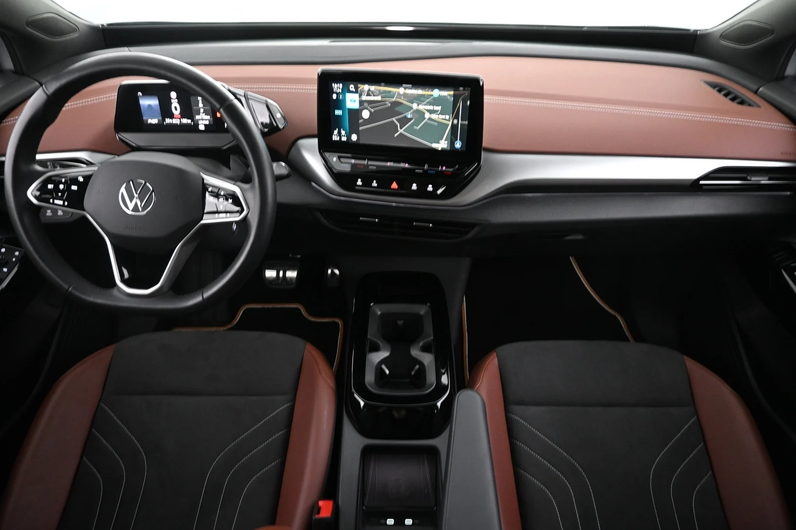 Car Image - QWDZYy56DzqE0Bb83LkPV