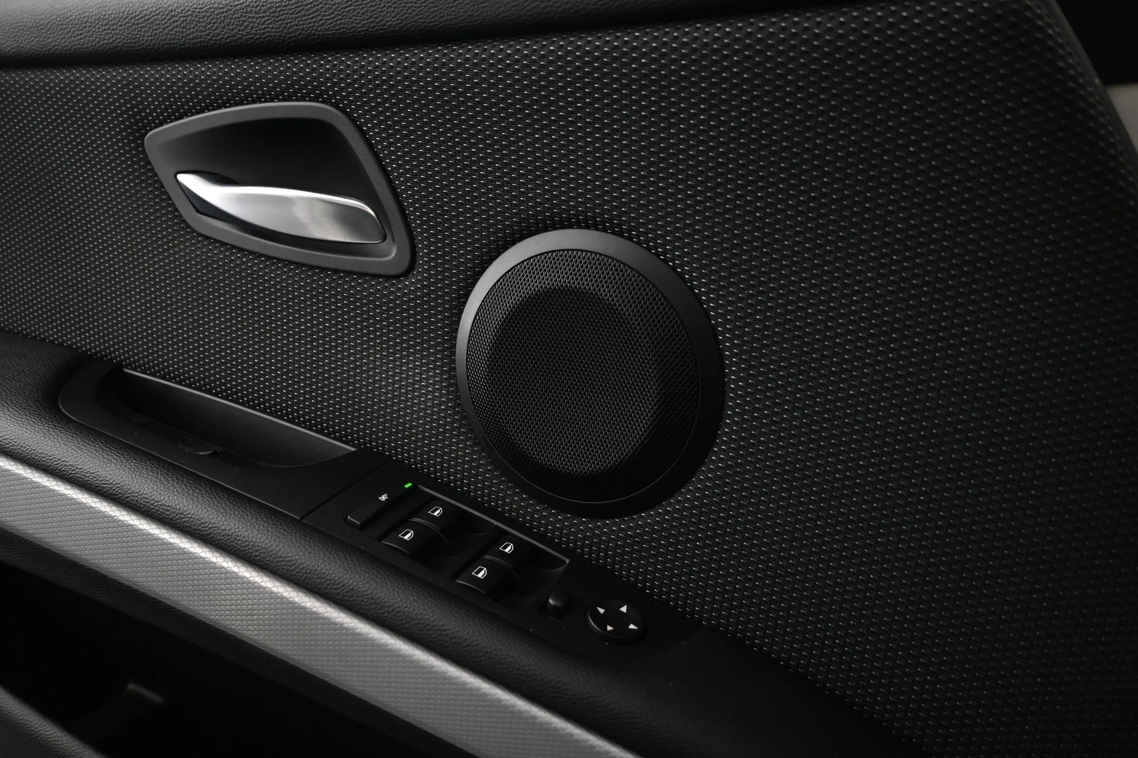 Car Image - 1iYP7cfEd8FWCTWdrMyzLu
