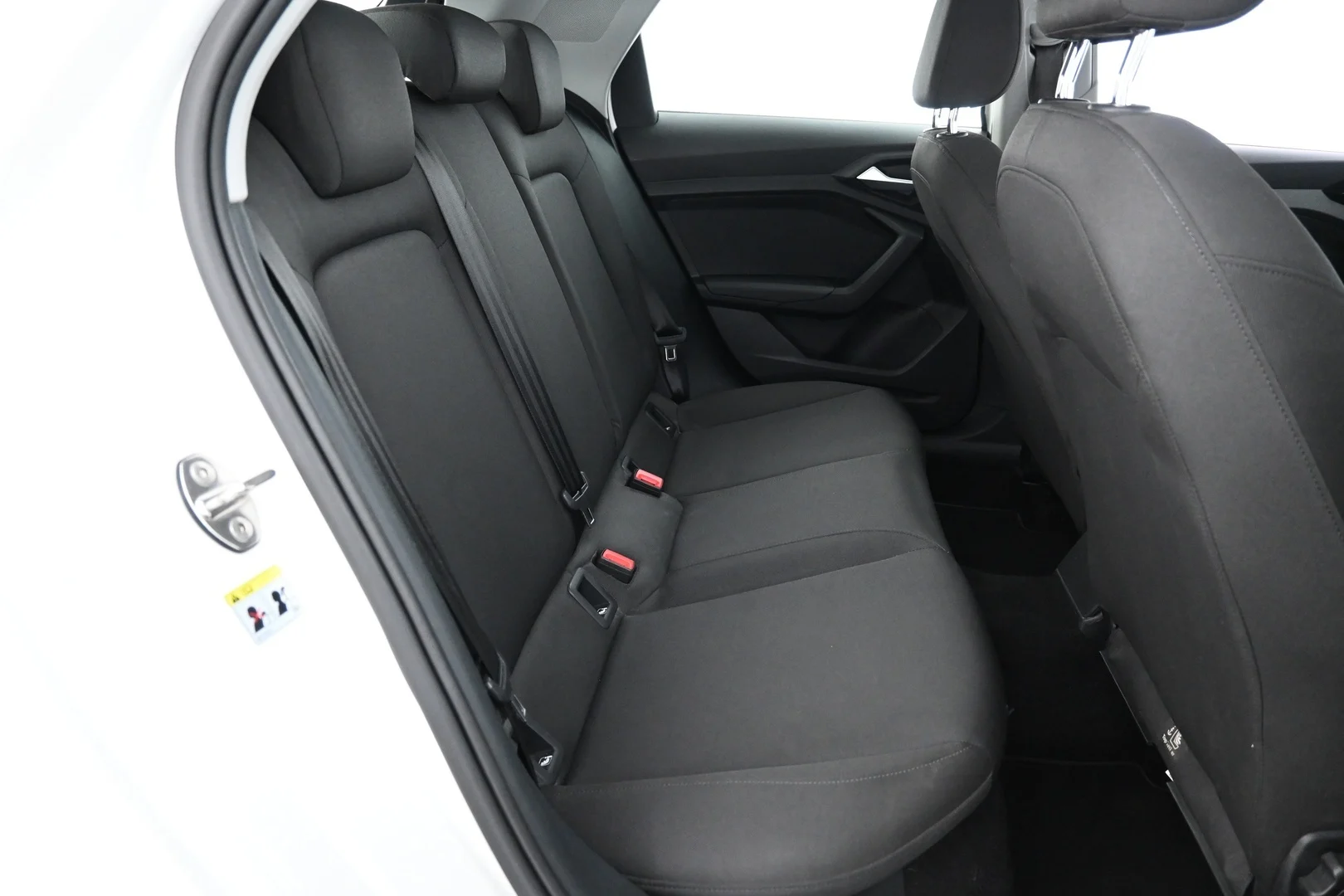 Car Image - 6wkbCaeOE79ex0yTdmC9Rk