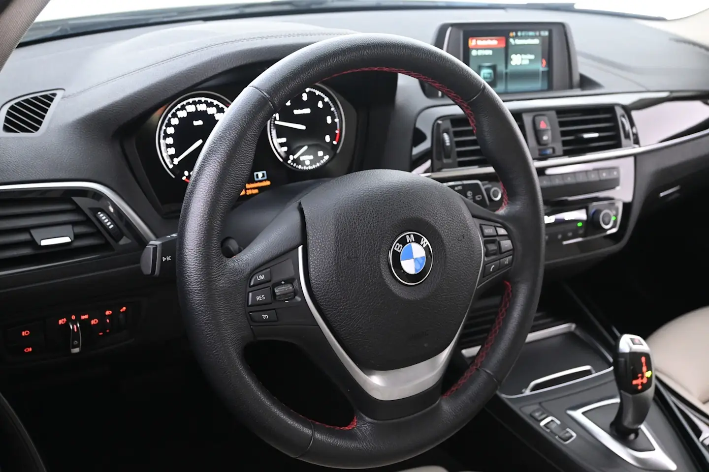 Car Image - 7pmkhNBXv3yuP6sLeTKXCE