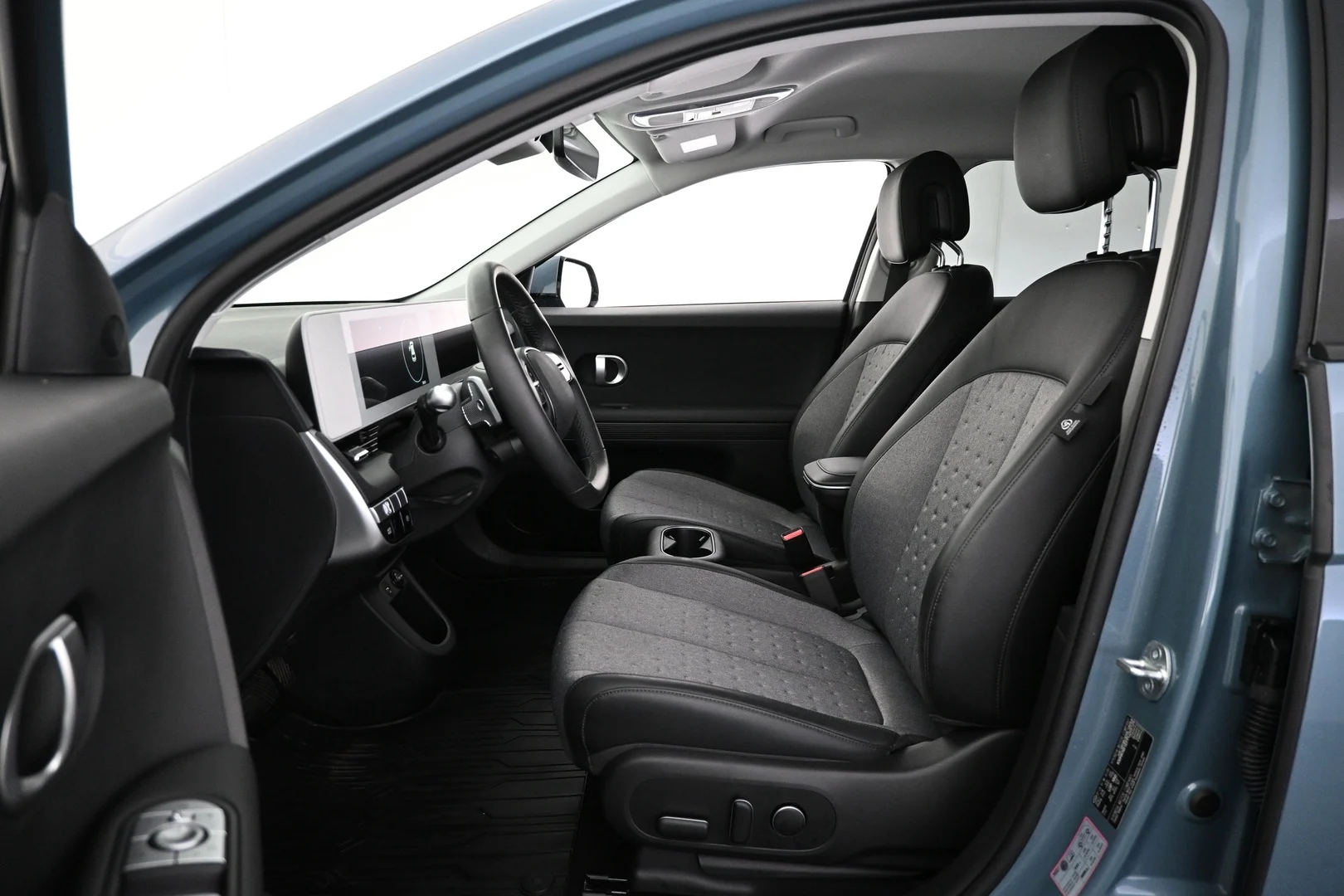 Car Image - MQHI751N5nRmul1hvrLhF