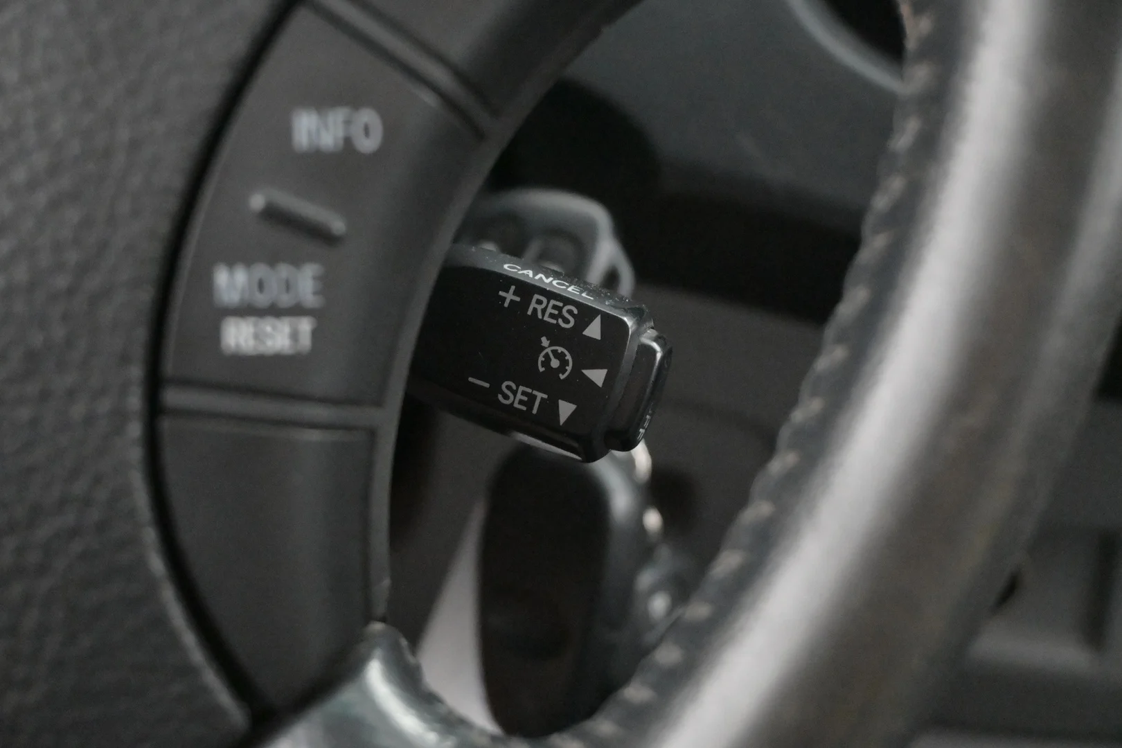 Car Image - 42KtSCfyKlmpkZ8XDsW161