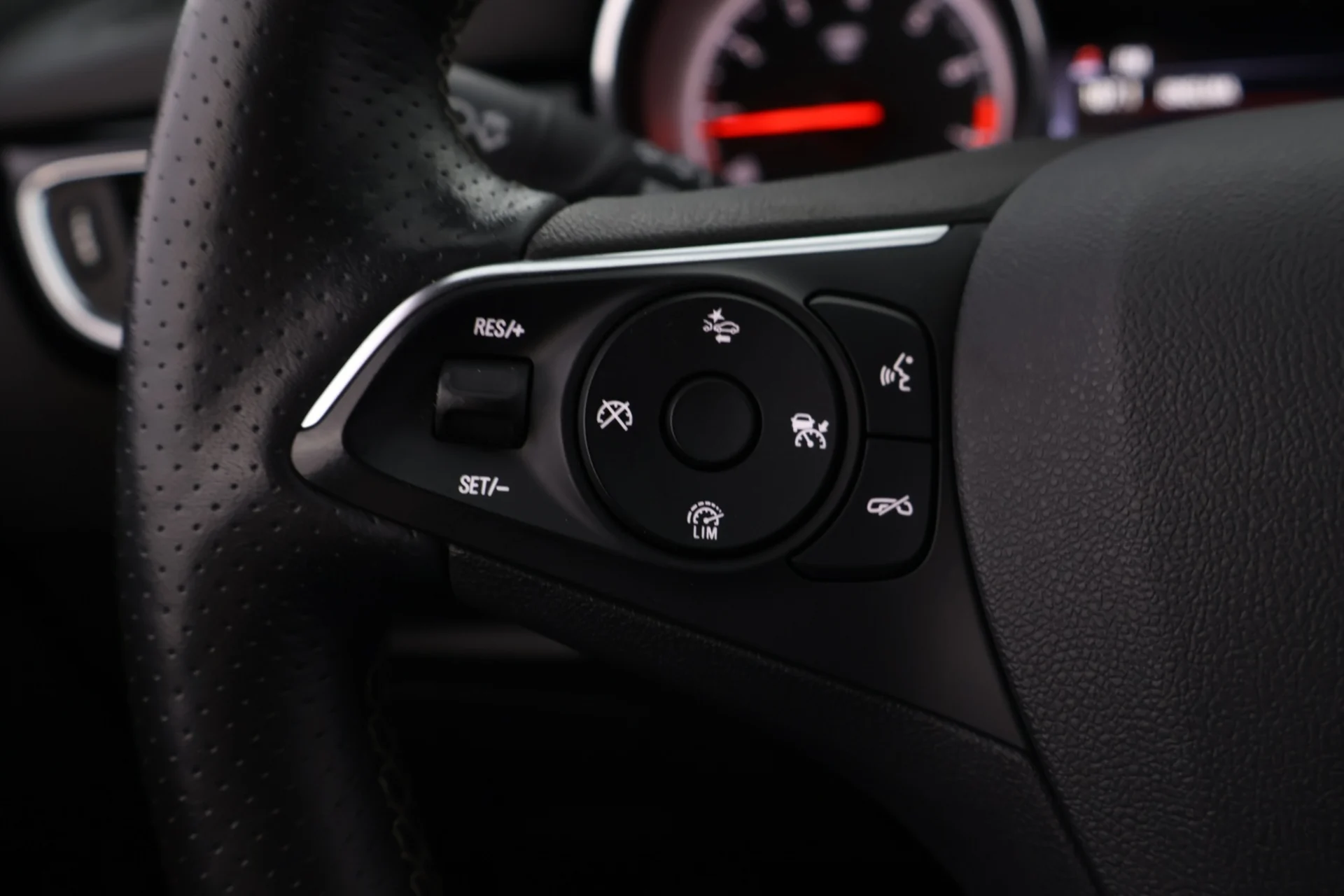 Car Image - 6hvtFrNhQKJZwq1AxhuVnD