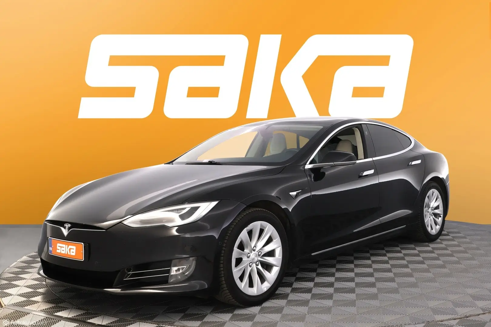 Car Image - 7v5E37ez4iaST2zpj2sleO