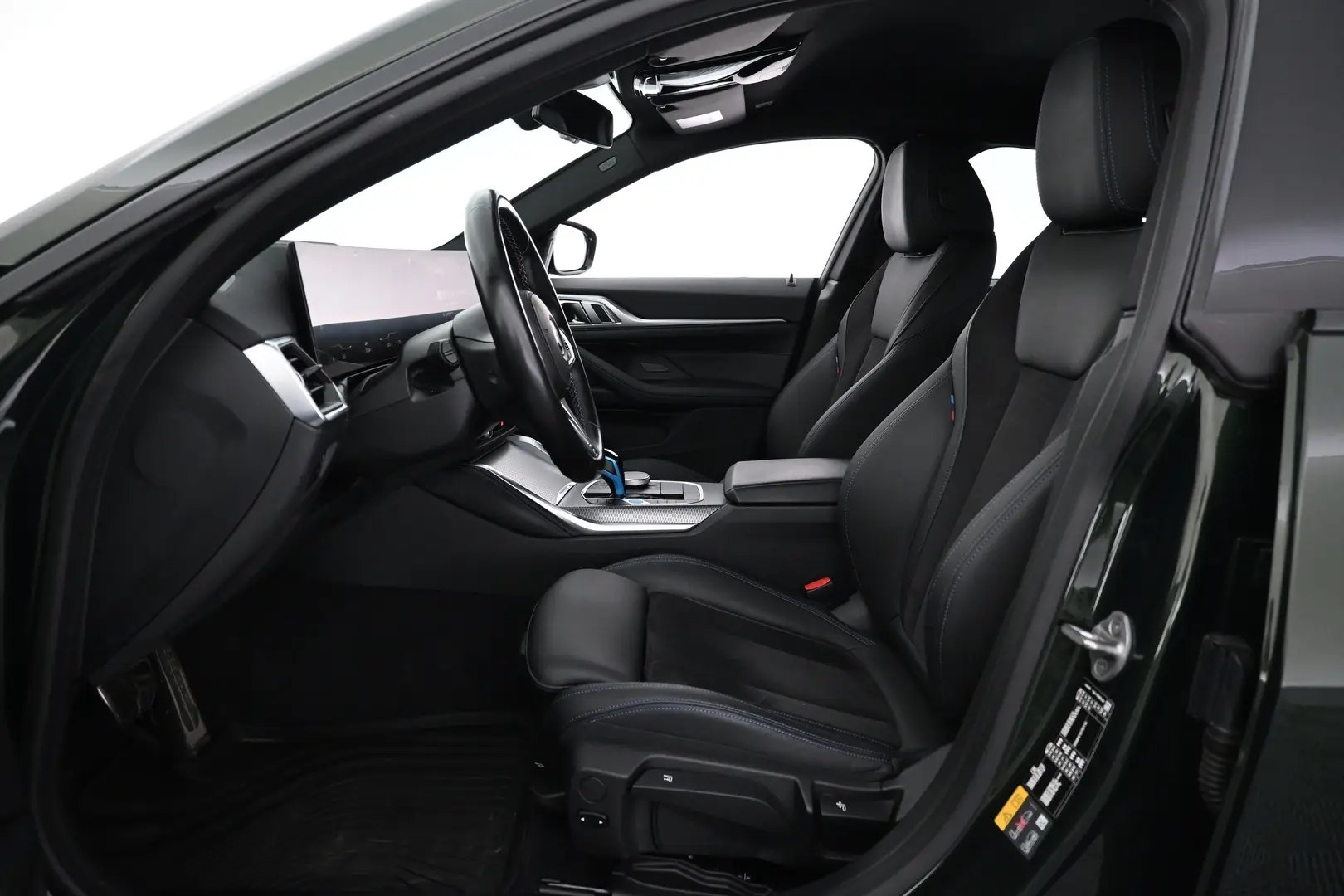 Car Image - EtpRJMCW7riWQUi1K8dD0