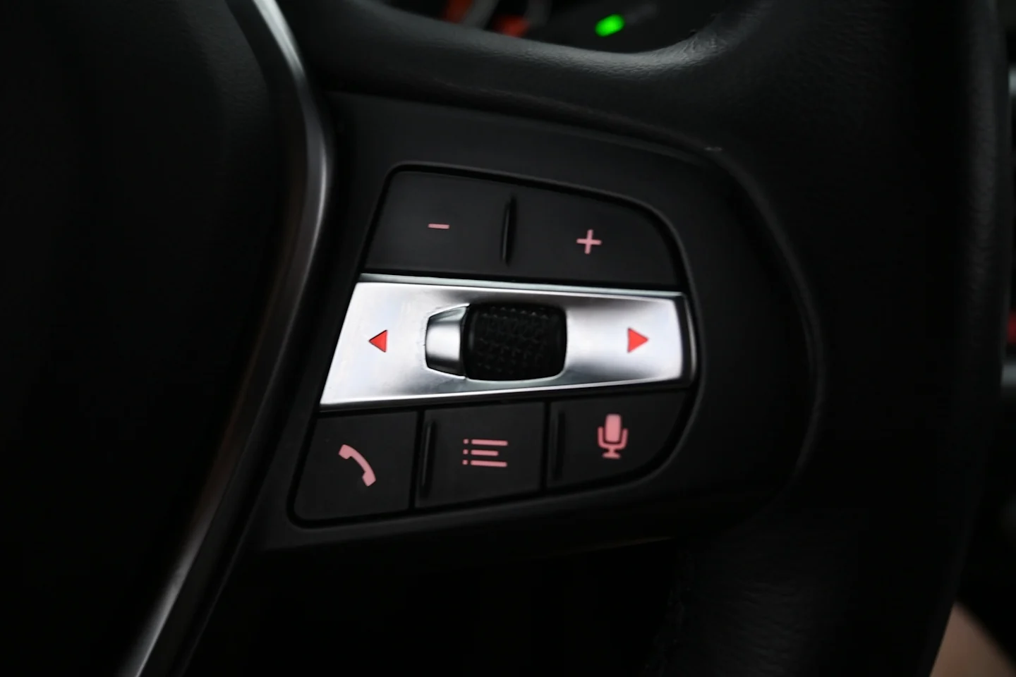 Car Image - 4L10yDXdpDODNn39eKYLkq