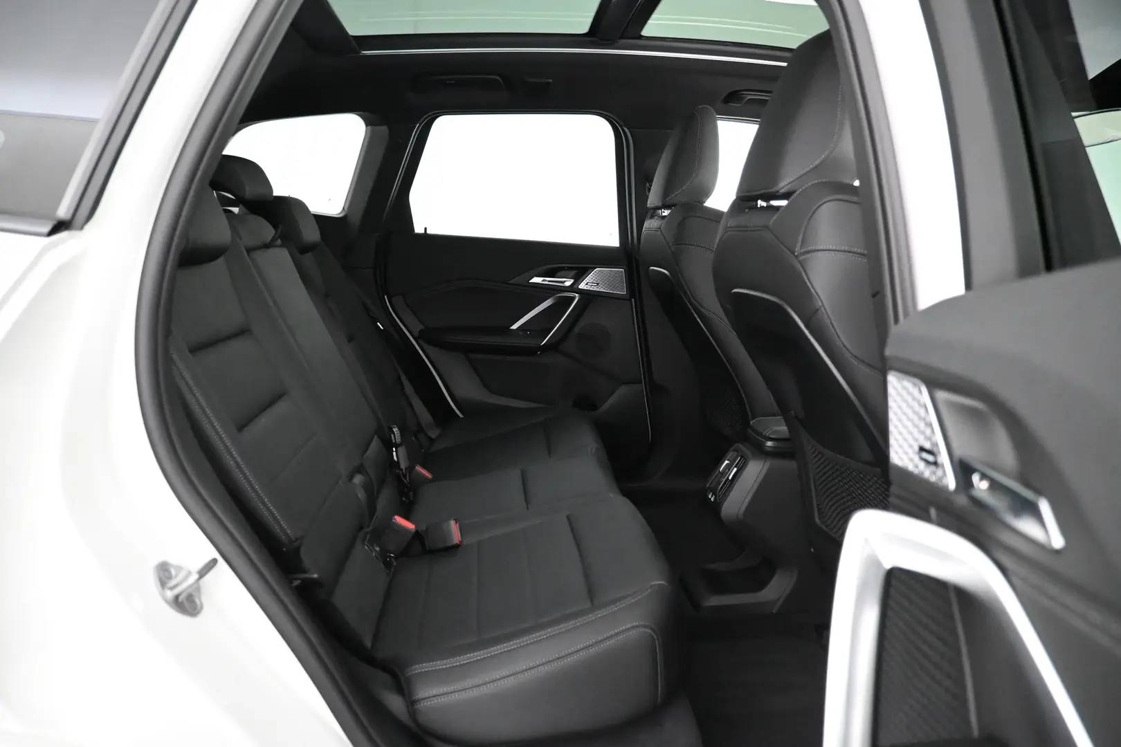 Car Image - 5i5W1rEbPS55uEQ5akmbad
