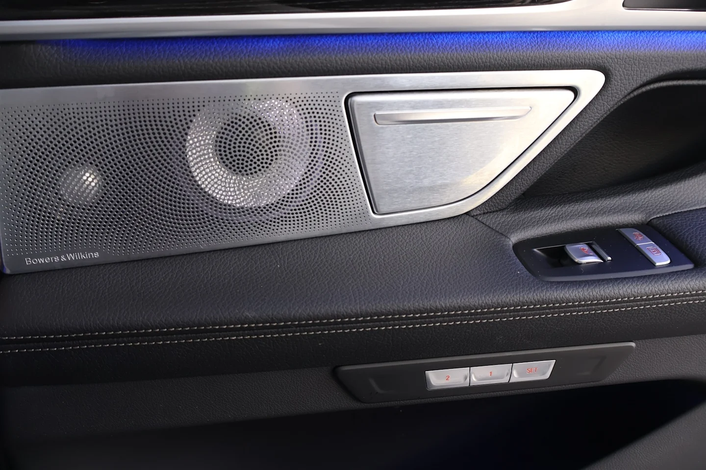 Car Image - 5uvNpdPGJk4B92owCagHs5