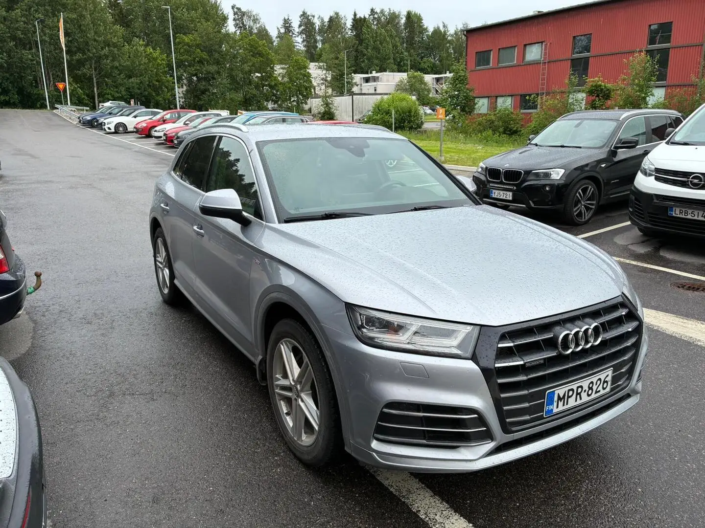 Car Image - 2LaAzPFZH6mEj3ceNtOOYl