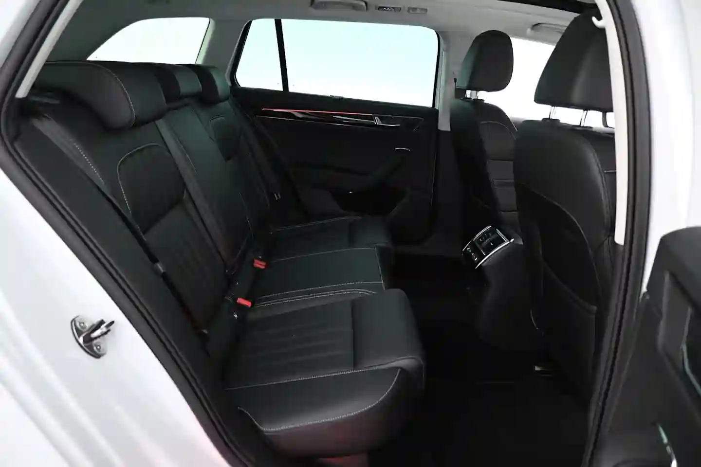 Car Image - 6526zPhxvwdL91ioJmGMSu