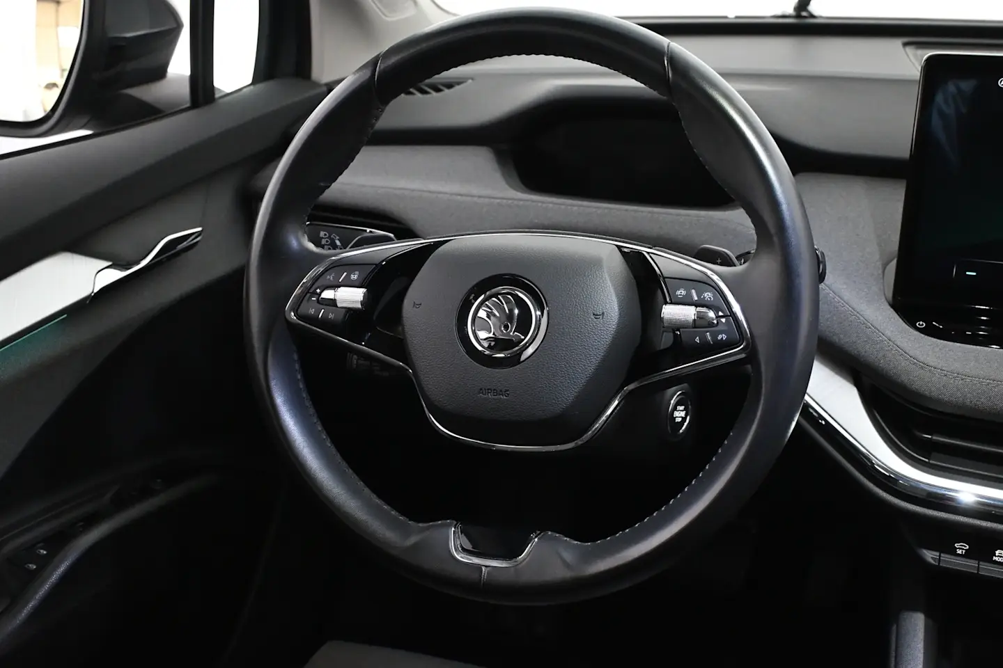 Car Image - 5xnCBnUjjXf2VUtVNMZV9M