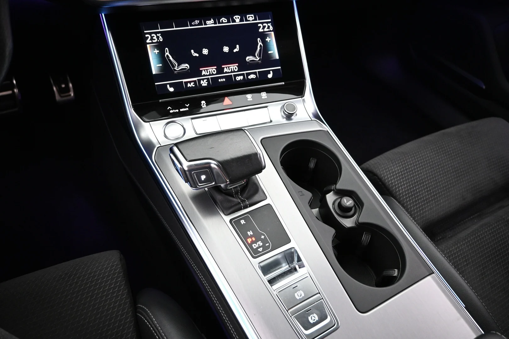Car Image - 6VCgpeYgHKSExE7eD1OApy